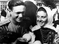 Pobeda na Pravoberezhnoi Ukraine i Izgnaniye Nemets... (1945)
